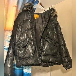 Shiny Black Puffer Down Filled Jacket with Faux Fur Trim Hood Lots of Pockets XL